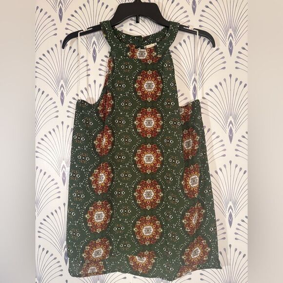 Paper Crane Green Floral sleeveless top women’s size medium PTP-18 Length 27 - Picture 1 of 7
